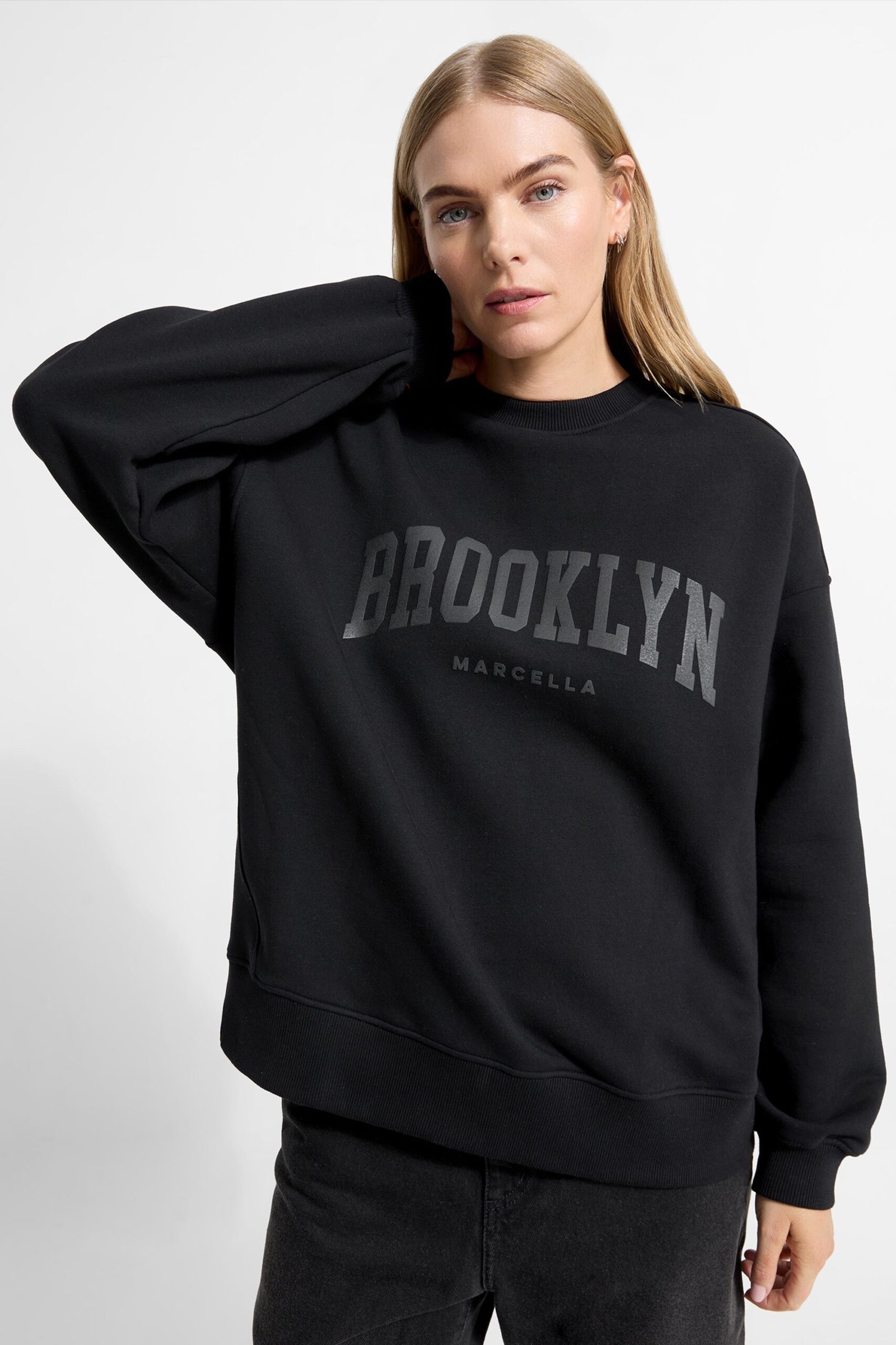 Brooklyn Sweatshirt - Image 16