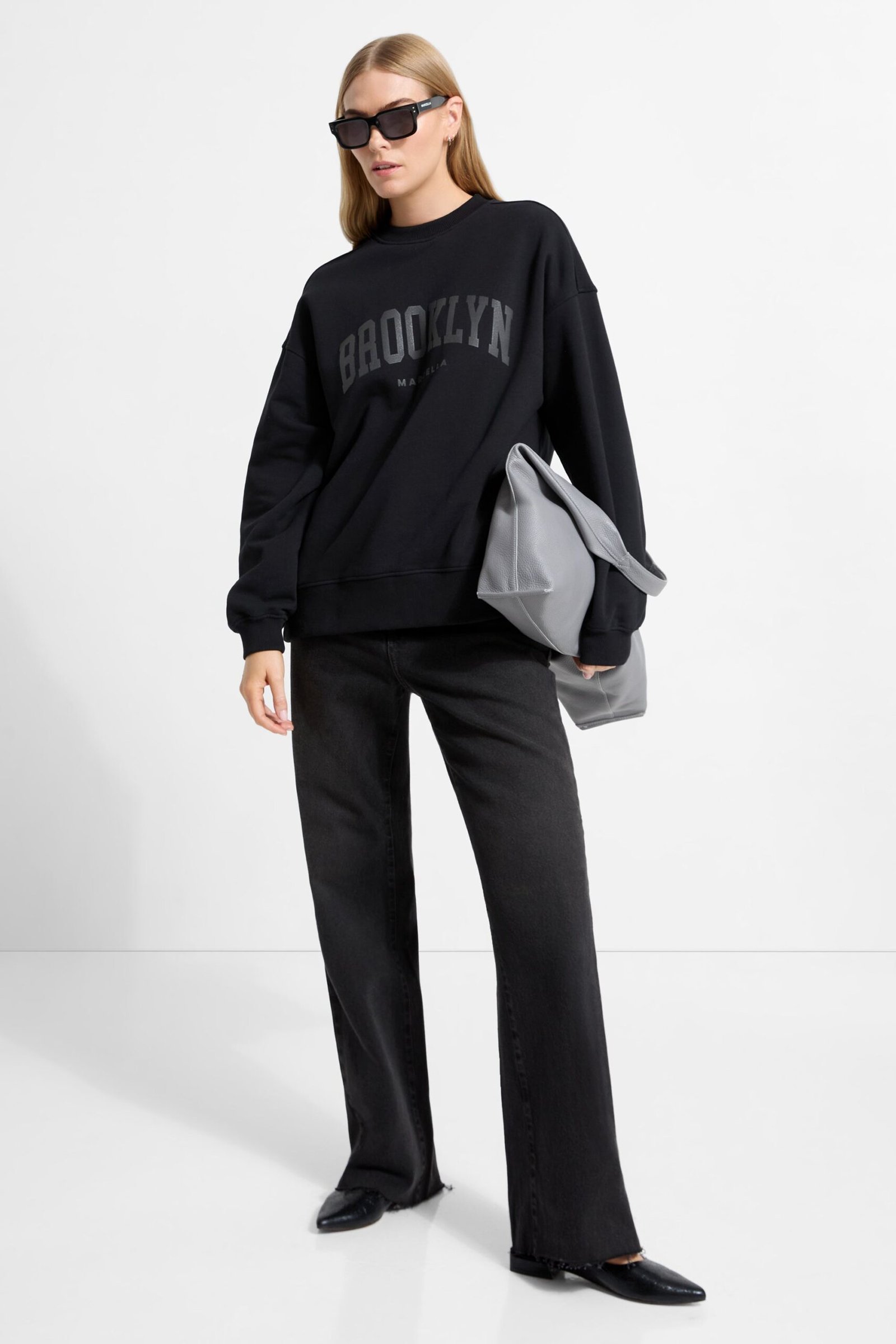 Brooklyn Sweatshirt - Image 15