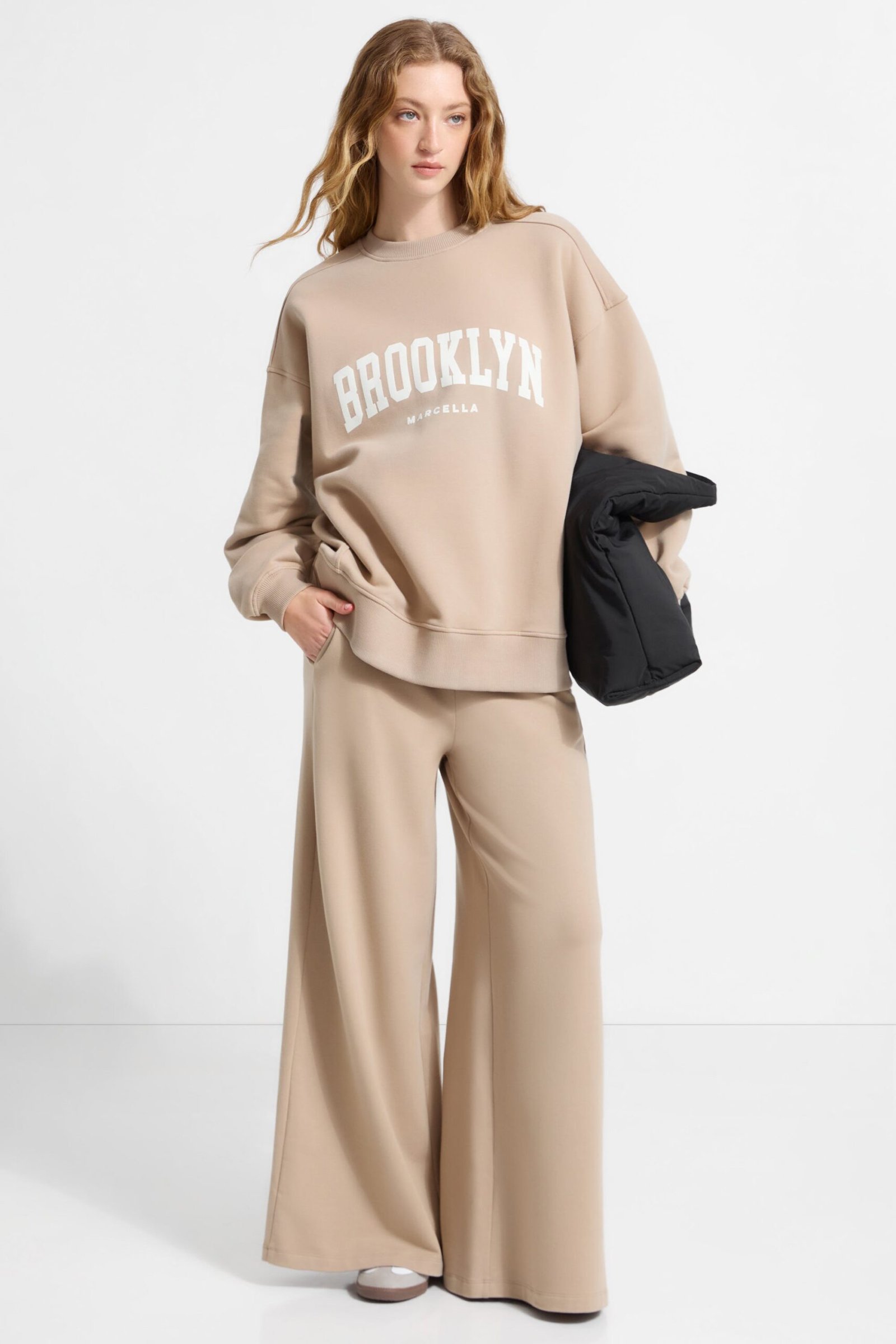 Brooklyn Sweatshirt - Image 10