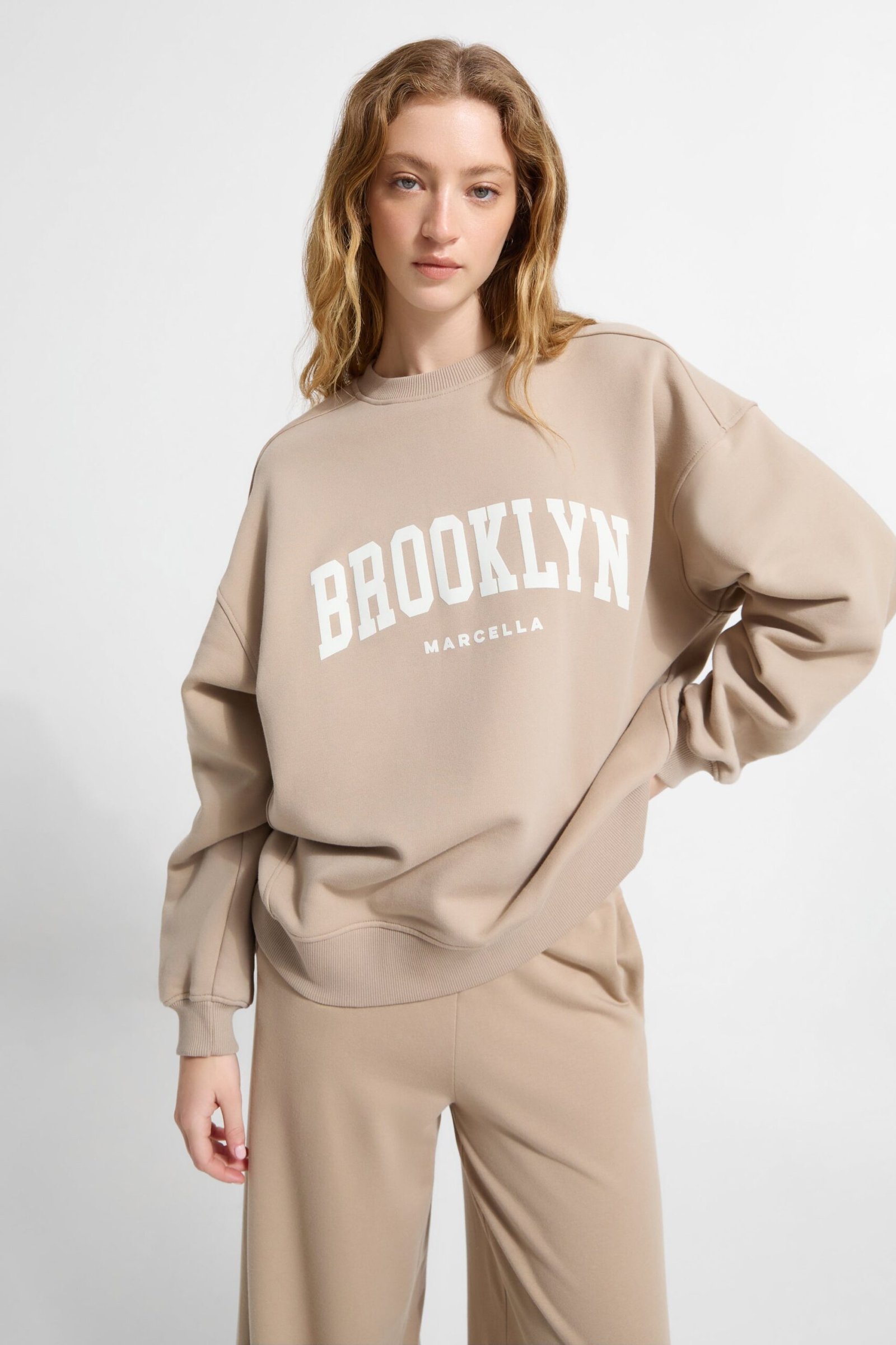 Brooklyn Sweatshirt - Image 8
